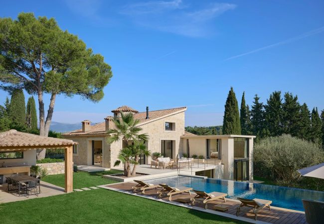 Villa à Mougins - VILLA CAUVIN