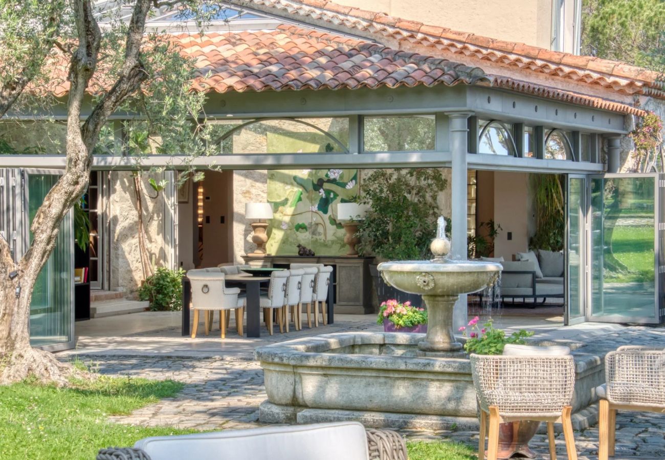 Villa à Mougins - VILLA MOUGINA