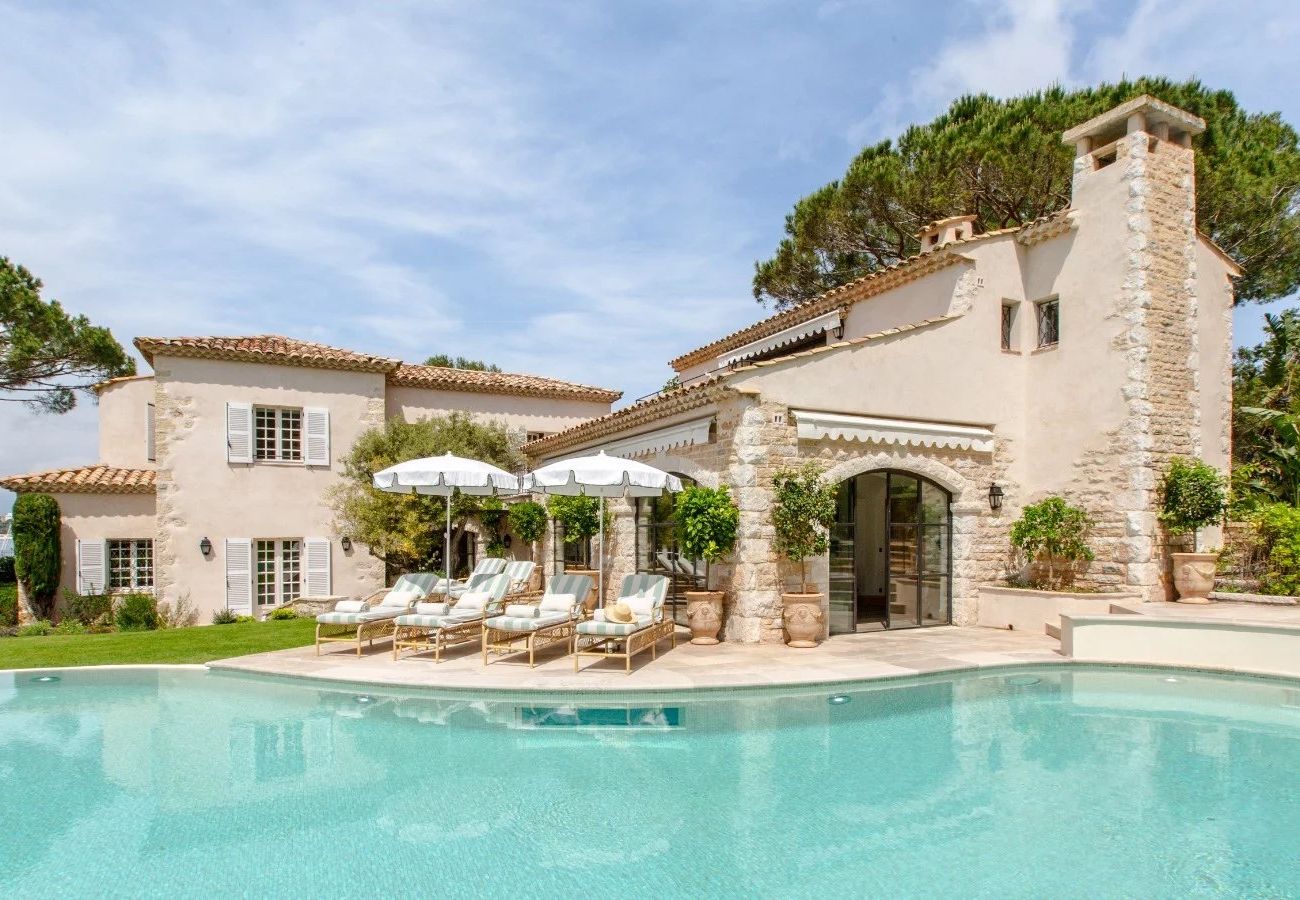 Villa à Antibes - VILLA ROSALYA