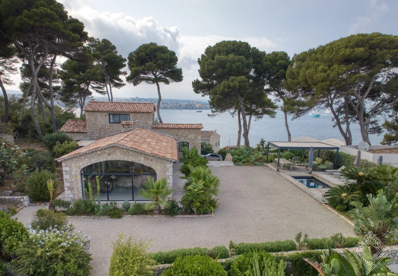 Villa à Antibes - VILLA ALBA