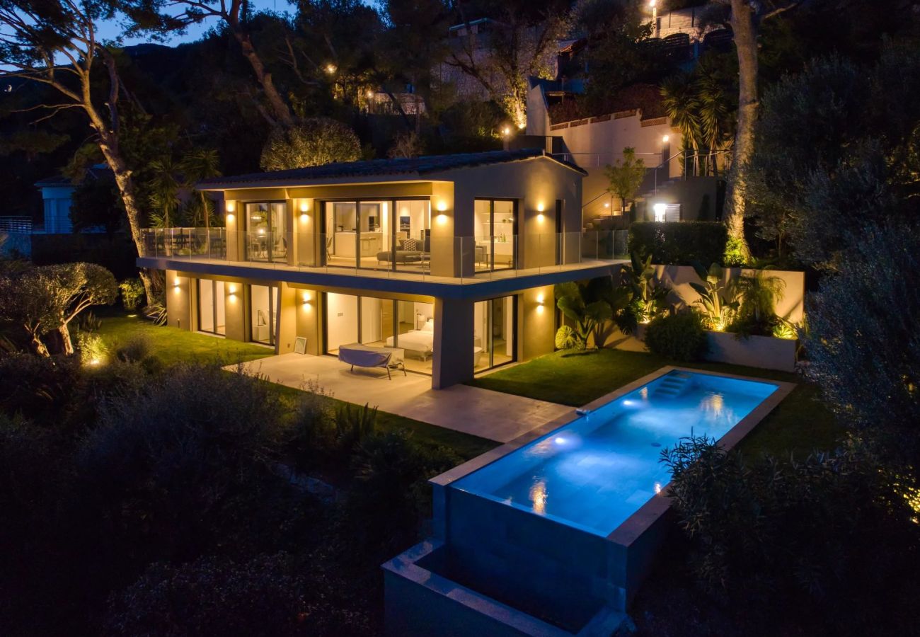Villa in Roquebrune-Cap-Martin - VILLA CARMEN