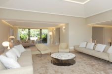 Villa in Saint Tropez - VILLA TROPEZIA