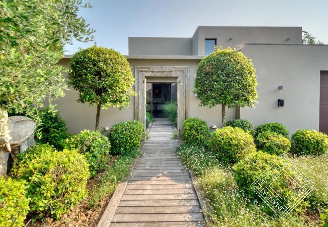 Villa in Mougins - LE CLOS DES OLIVIERS