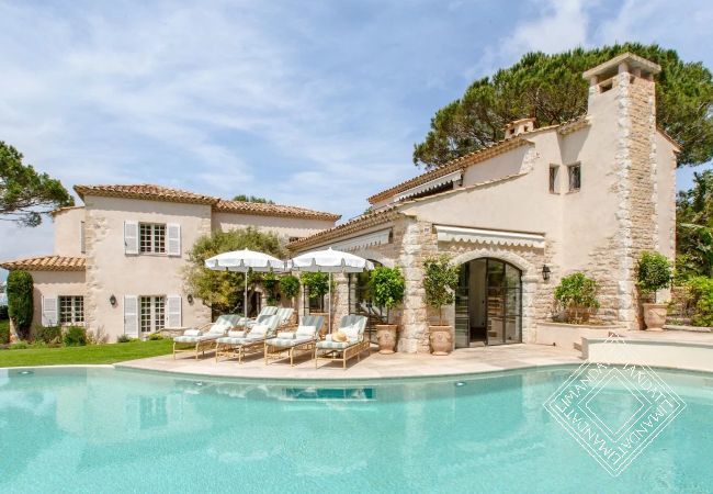 Villa in Antibes - VILLA ROSALYA
