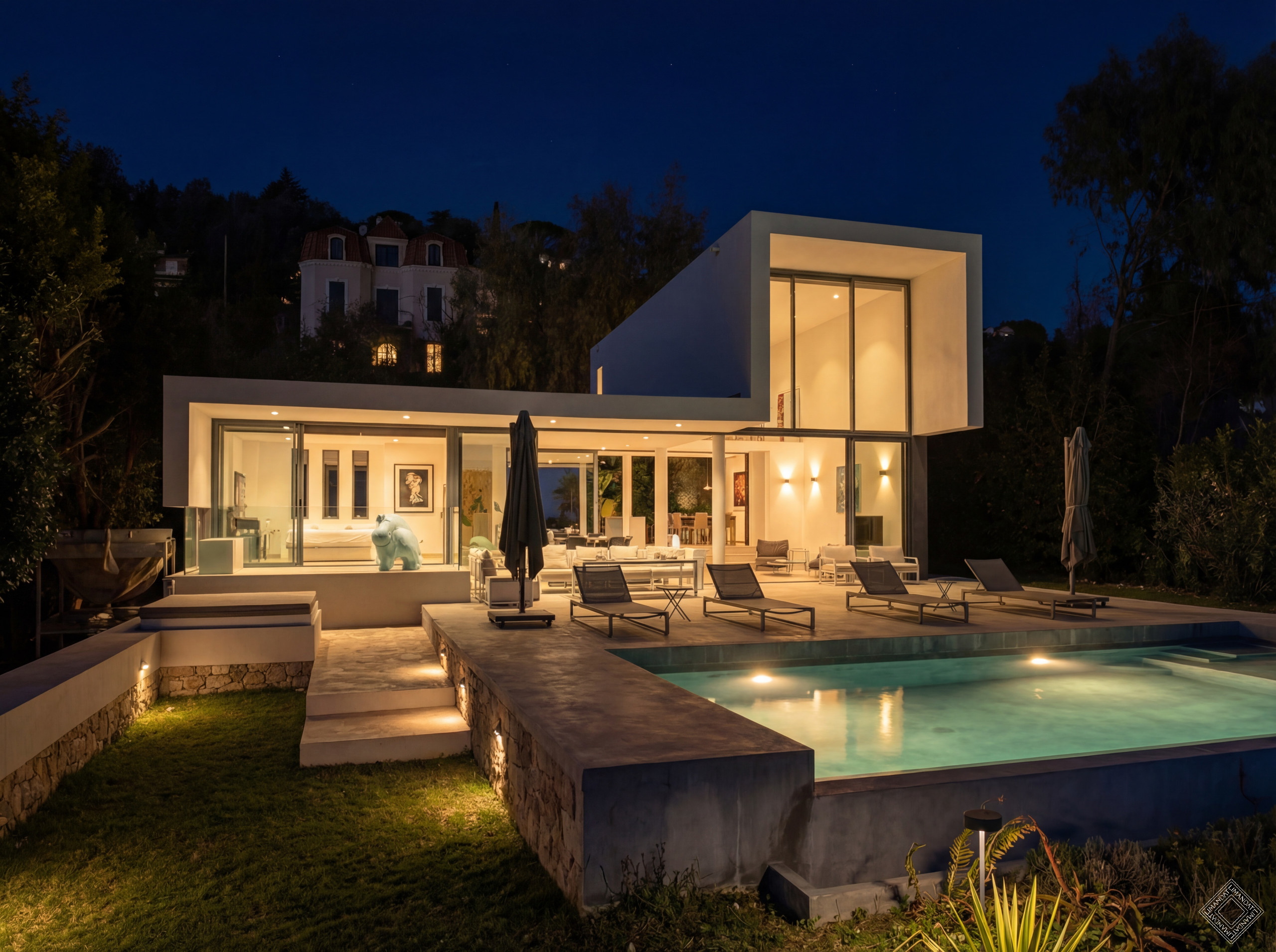 Villa/Dettached house in Golfe Juan - VILLA OPALE
