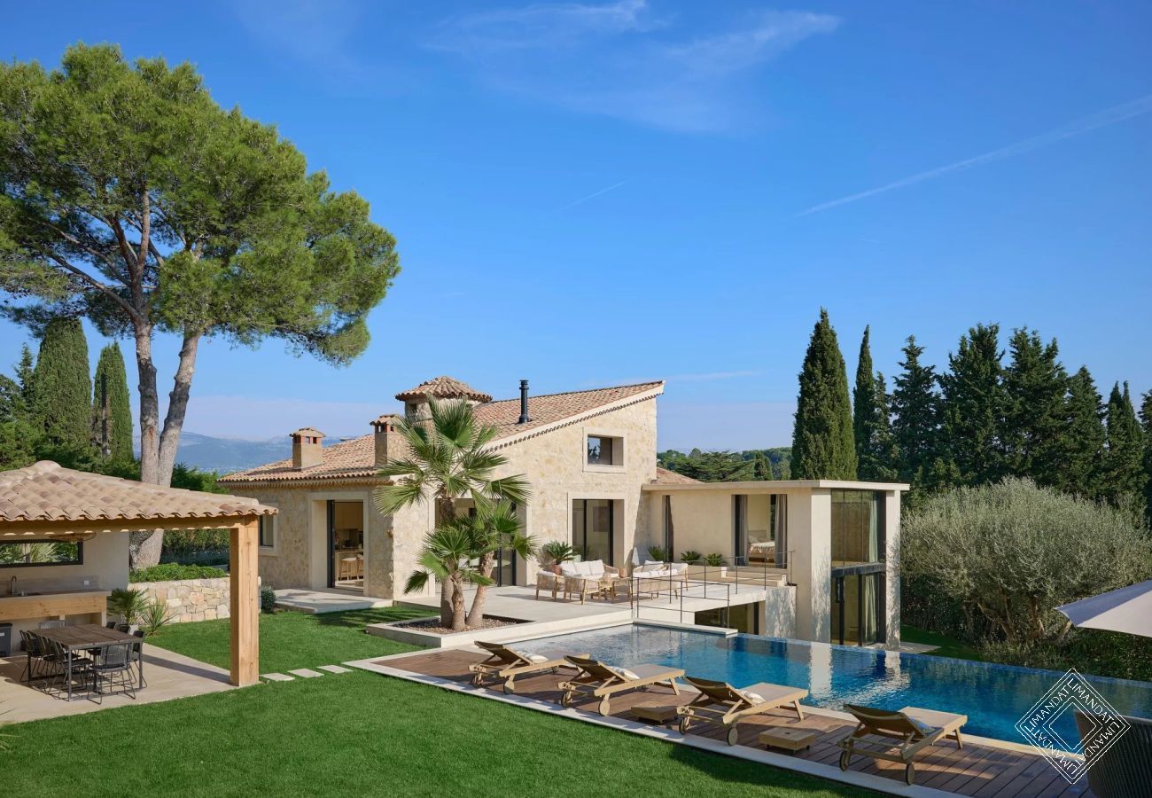 Villa in Mougins - VILLA CAUVIN